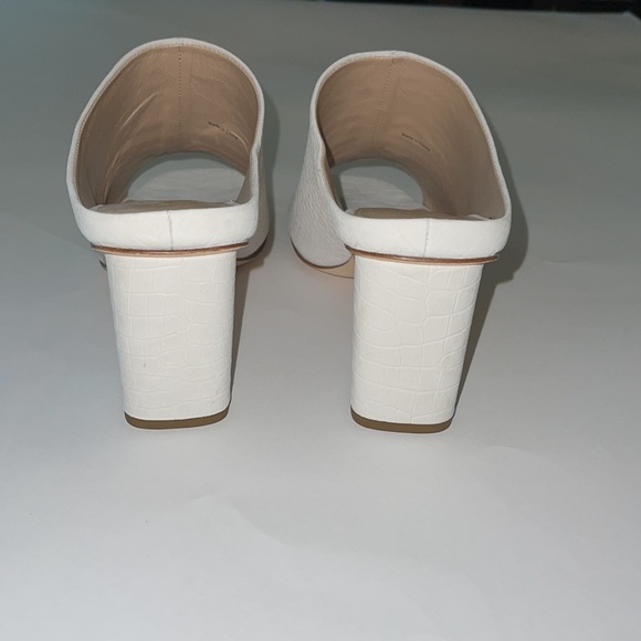 Via Spiga Hennie Croc-Embossed Block Heel Mules White Size 9.5 NIB - Picture 6 of 14